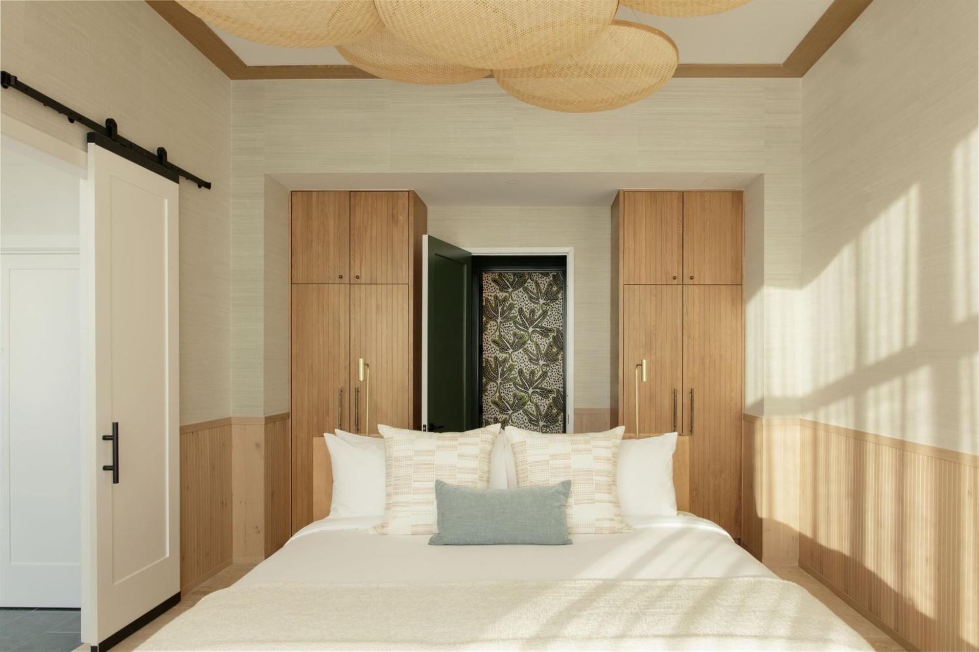 Hotel Indigo Grand Cayman By Ihg West Bay Exterior photo